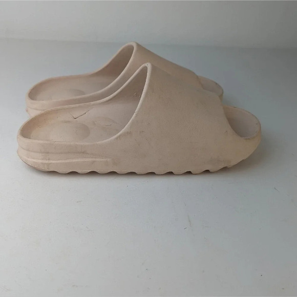 Slip On Slides - 10 - Picture 6 of 8